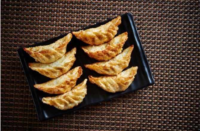 Deep Fried House Made Veggie Dumplings 炸素饺子